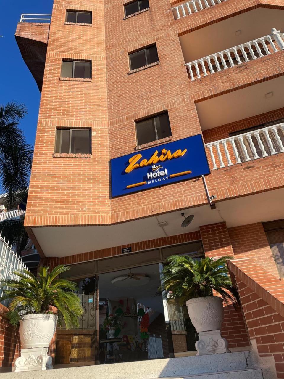 Zahira Hotel Melgar Exterior photo